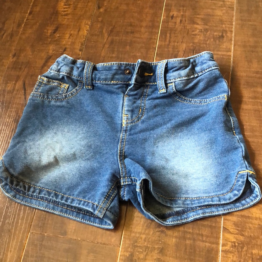 Girls Cat & Jack shorts